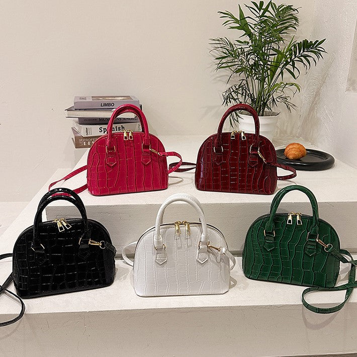 Estate Summer Minimalist Shell Messenger