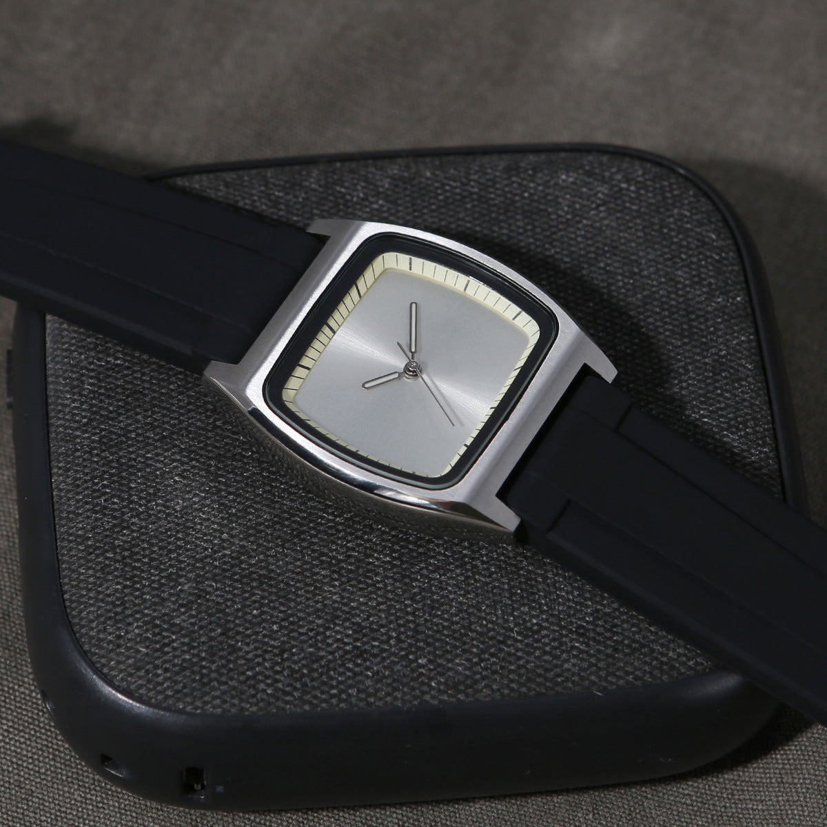 Unisex Minimalist Square Timepiece
