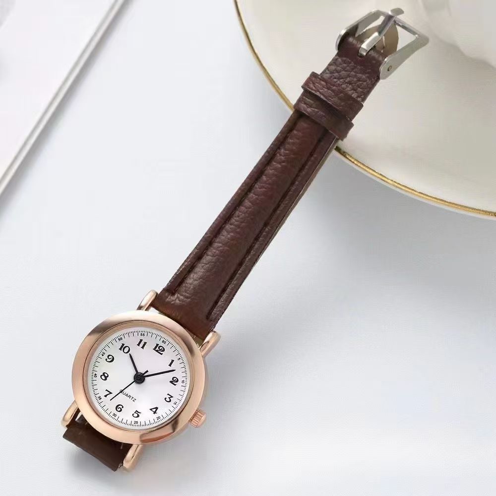Female Petite Literary Retro Leather Timepiece