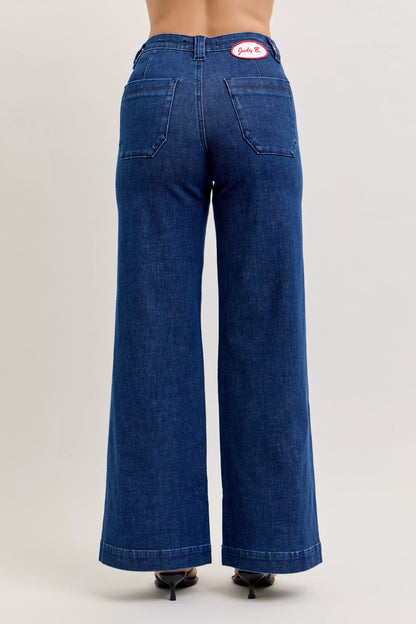 Close-up of the front patch pocket and architectural twisted seam detailing