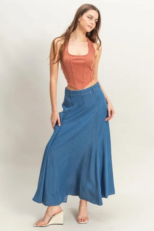 Detailed view of the ribbed fabric and seam construction