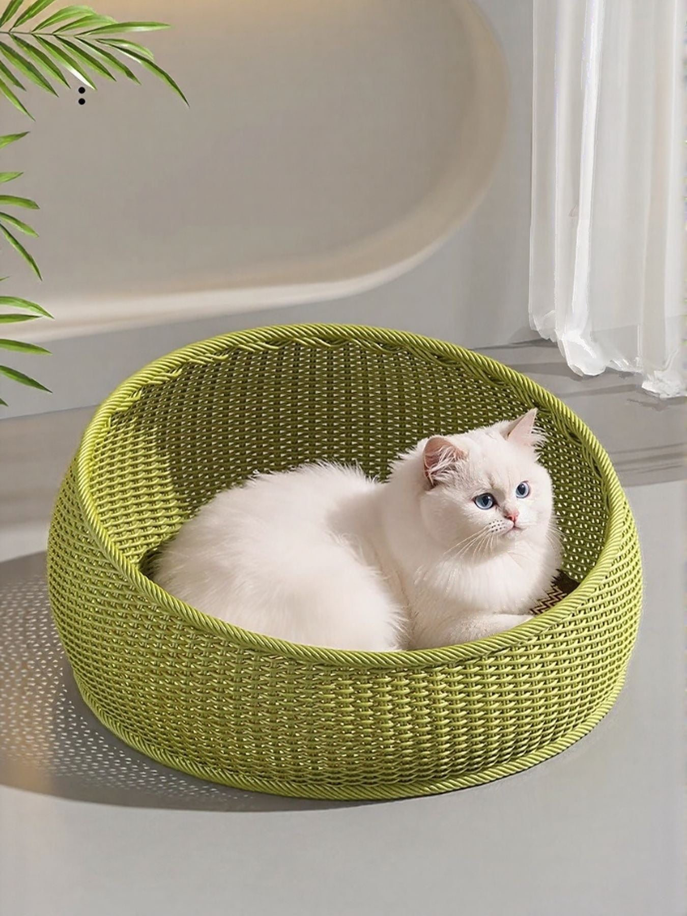 Round woven rattan pet nest for cats and small dogs